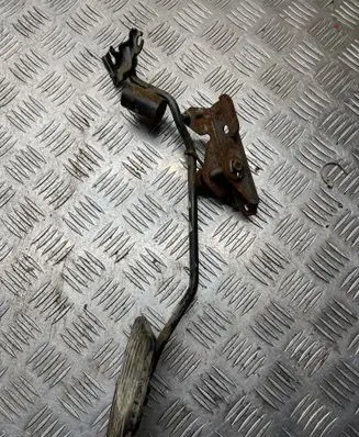 Mitsubishi Pajero Accelerator throttle pedal