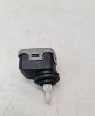 Skoda Fabia Mk1 (6Y) Headlight level adjustment motor 6Y0941295