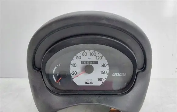 Speedometer (instrument cluster)