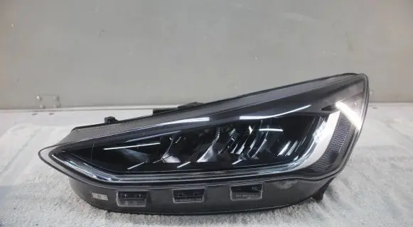 Ford Focus Headlight/headlamp NX7B13E015CF 2L12365