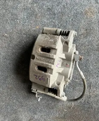 Ford Mustang VI Front brake caliper FR3C2010FF 51E43312700