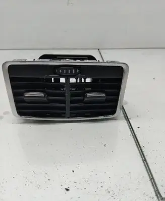 Audi A6 S6 C6 4F Rear air vent grill 4F0819203C