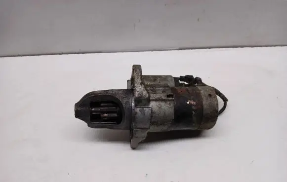 Subaru Legacy Starter motor M000T83981 9X18 23300AA311
