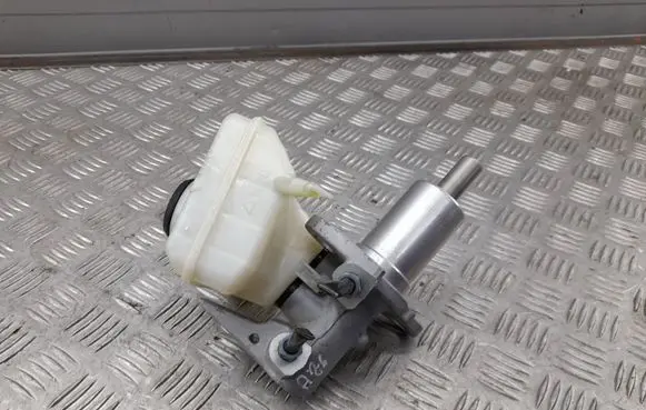 Audi A8 S8 D4 4H Master brake cylinder 8K0611301A