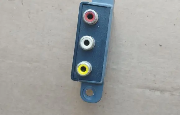 Chrysler Town u0026 Country V AUX in-socket connector 05064216AB