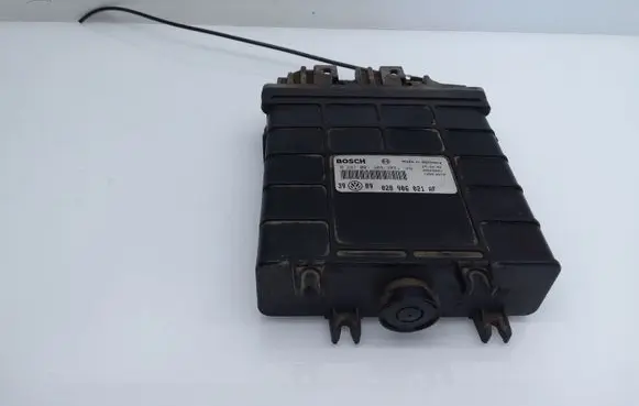 Audi A4 S4 B5 8D Engine control unit/module 028906021