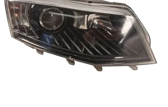 Skoda Octavia Mk3 (5E) Headlight/headlamp 5E1941016B 030127228400 33423344