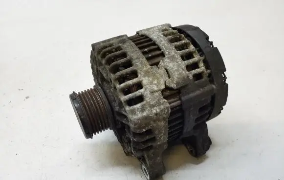 Ford Mondeo MK IV Generator/alternator 7G9N10300EA 0121615028