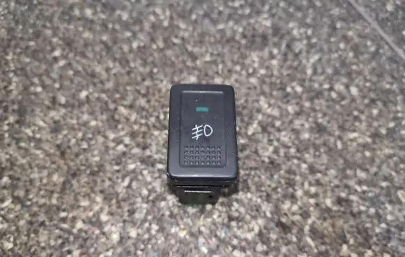 Fog light switch