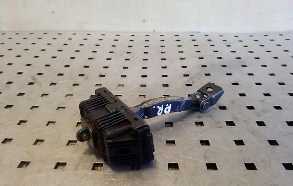 BMW X5 E53 Front door check strap stopper 51218402502 8402502