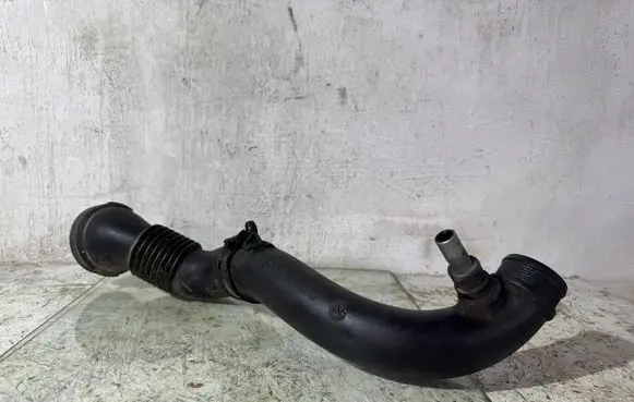 Volvo XC90 Intercooler hose/pipe 30714480