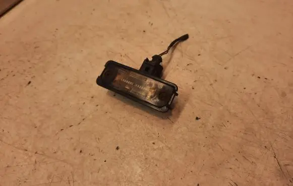 Volkswagen PASSAT B6 Number plate light 53387537