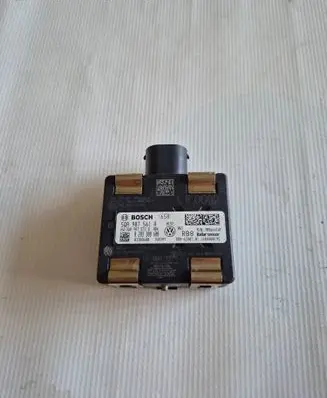 Volkswagen Touran III Distronic sensor radar 5QA907561A