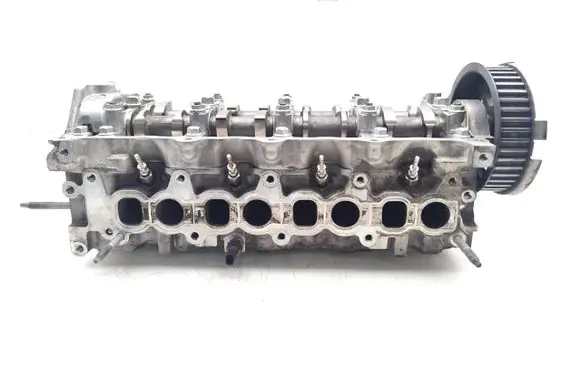 Opel Astra J Engine head 55576872