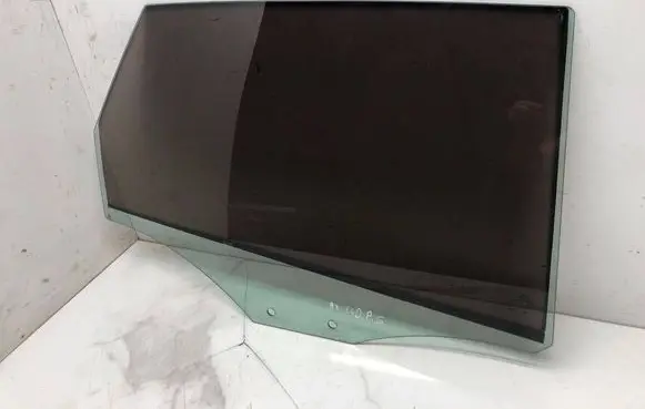 Audi A3 S3 8V Front door window glass four-door 43R001057 E000184 DOT27M23100AS2