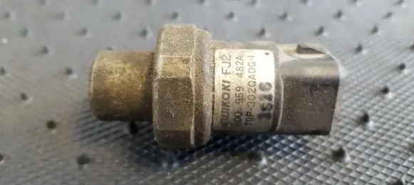 Air conditioning (A/C) pressure sensor