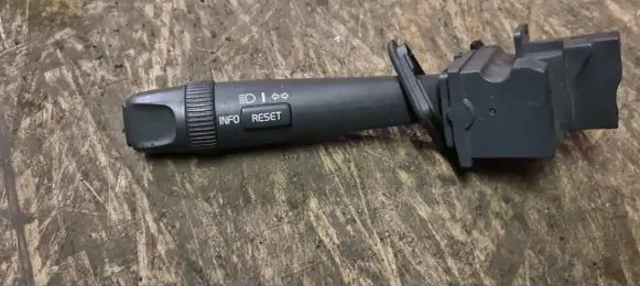 Volvo XC70 Indicator stalk