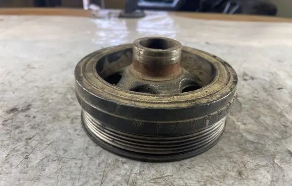 Jeep Grand Cherokee (WK) Crankshaft pulley A6420300003