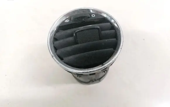 Peugeot RCZ Dash center air vent grill 9658515377