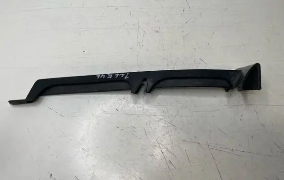 BMW 3 E46 Front bumper lower grill 8192878