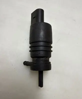 BMW 3 E46 Windscreen/windshield washer pump 8362154