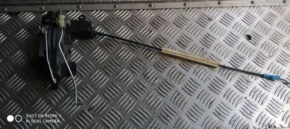 Opel Zafira B Coupe door lock (next to the handle) 