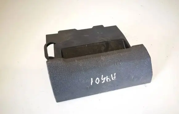 Volkswagen Touran I Car ashtray