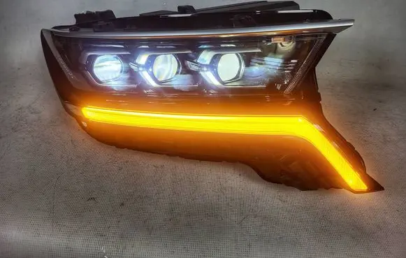 KIA Sorento IV Headlight/headlamp 92102P2120 2306210156