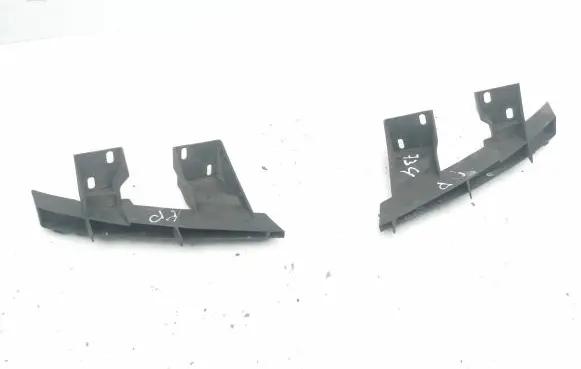 Audi Q7 4L Front bumper mounting bracket 4L0807334 4L0807333