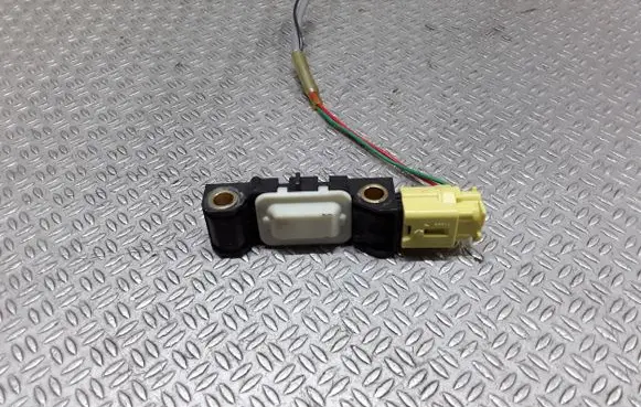 Nissan Note (E11) Airbag deployment crash/impact sensor 98830AY00A