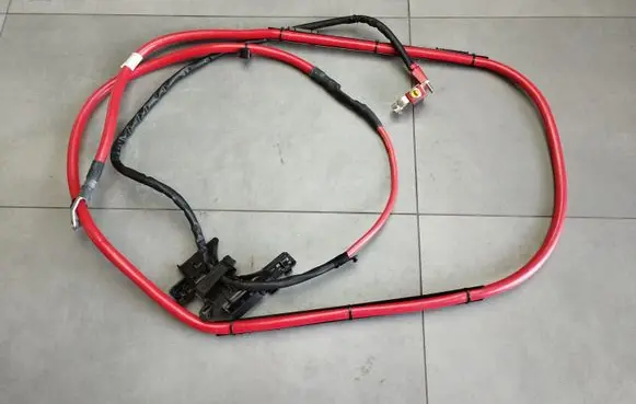 Mercedes-Benz S W222 Positive cable (battery) A2224400708