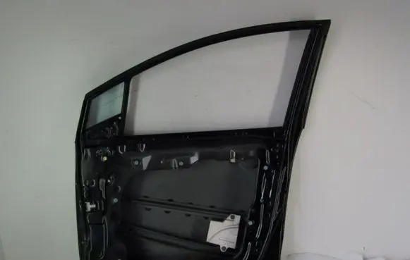 Mazda 5 Front door