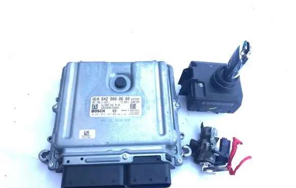 Mercedes-Benz C W204 Engine ECU kit and lock set 