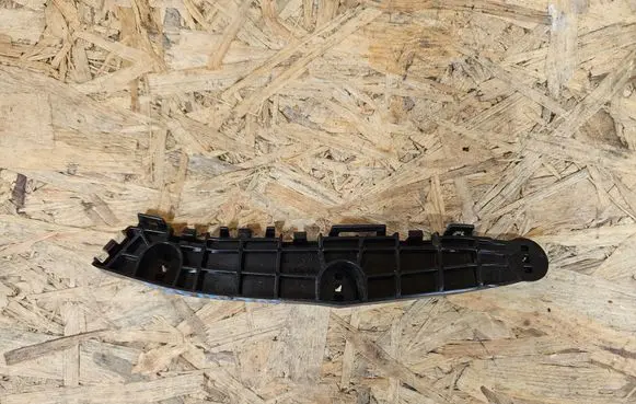 Suzuki SX4 S-Cross Rear bumper mounting bracket 7183163T0