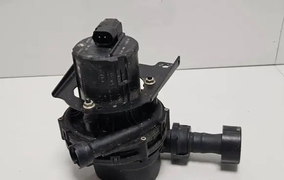 BMW Z3 E36 Secondary air pump 1437466 00T333 72216669