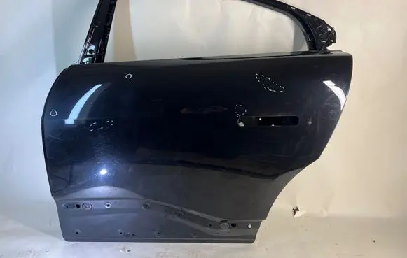 Jaguar I-Pace Rear door T4K1544