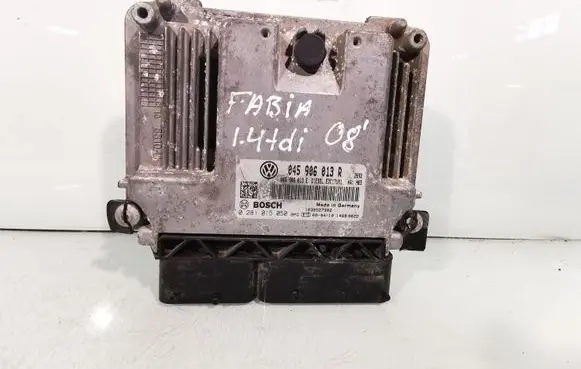 Skoda Fabia Mk2 (5J) Engine control unit/module 045906013R
