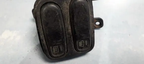 Mazda Xedos 6 Windscreen/window heater switch