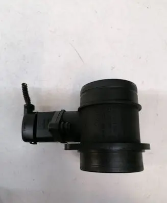 Volkswagen Golf V Mass air flow meter 038906461B 0281002531