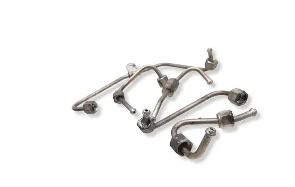 Opel Astra J Fuel injector supply line/pipe 