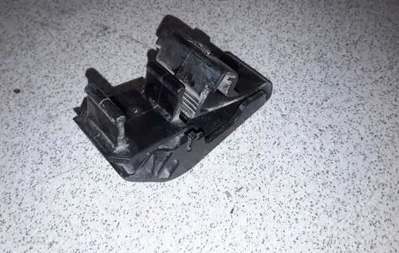 BMW 7 E38 Radiator mount bracket 17111737709 1737709
