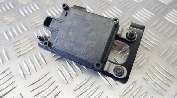 Distronic sensor radar