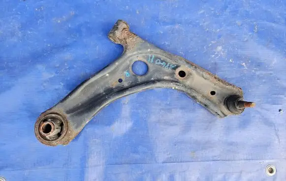 Toyota Aygo AB40 Front lower control arm/wishbone