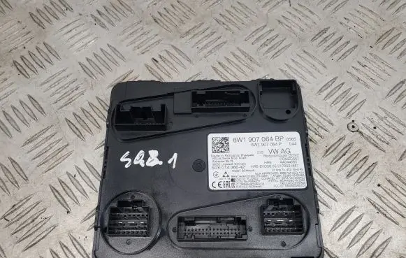 Audi Q8 Comfort/convenience module 8W1907064BP 8W1907064P