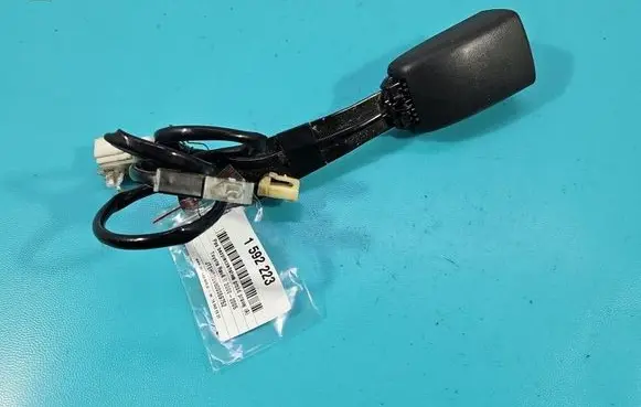 Toyota RAV 4 (XA20) Front seatbelt IMPRK1592223