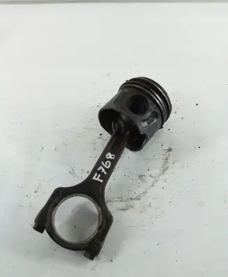 Opel Combo D Piston with connecting rod