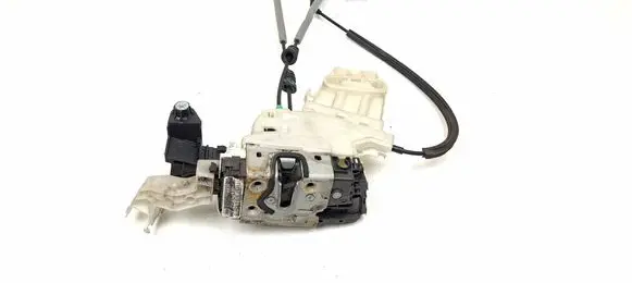 Fiat 500X Front door lock C36006100