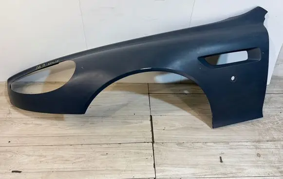 Aston Martin DB9 Fender