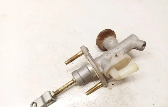 Nissan Primera Master brake cylinder 
