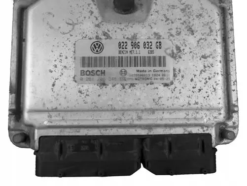 Volkswagen Touareg I Engine control unit/module 022906032GB